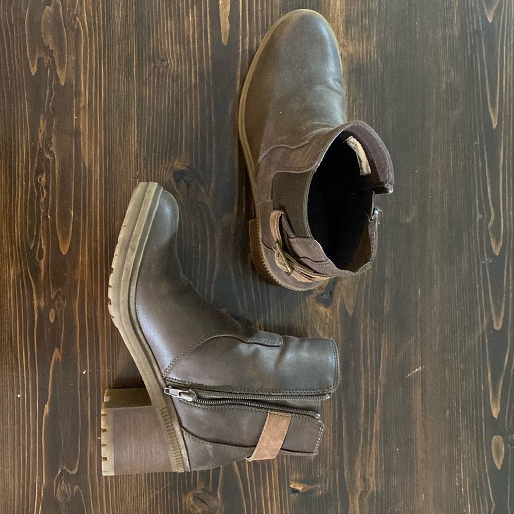 Ankle boots